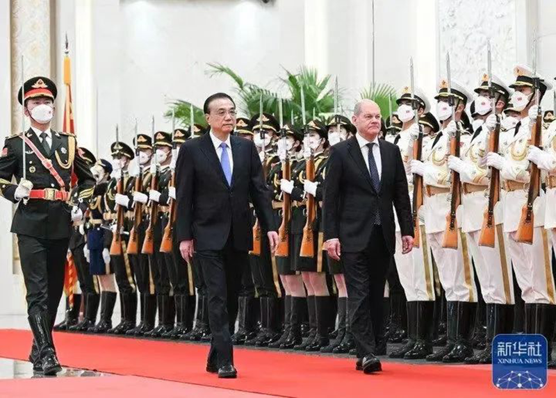 德赢Vwin股份董事长张锦红出席中德经济界代表座谈并发言